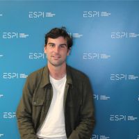 15 09 25 10 17 59 composition