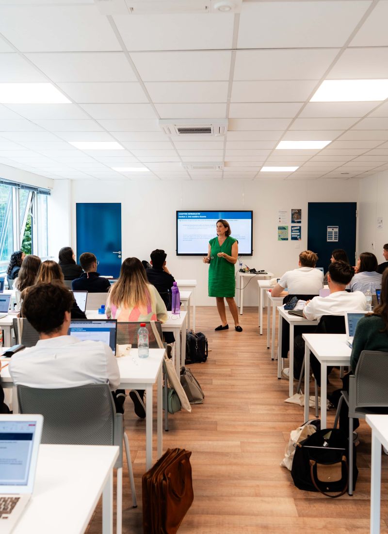 Étudiant en école Formation en immobilier